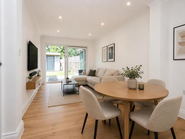House for rent in Red Hill, Surrey
