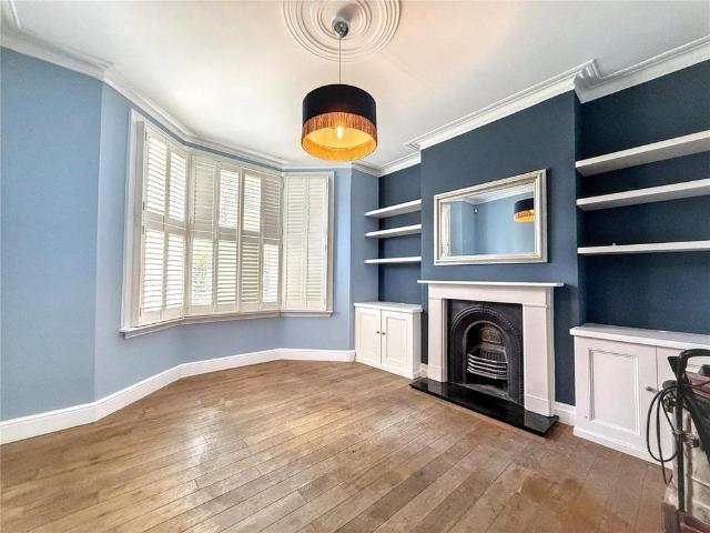 House for rent in Southfields, Greater London