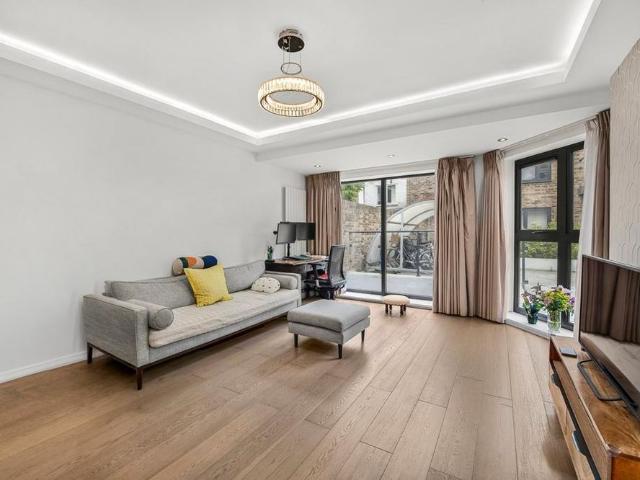House for rent in London Borough of Wandsworth, Greater London