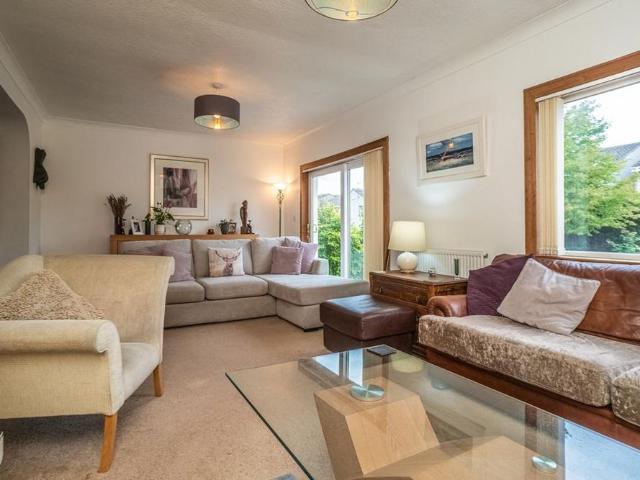 House for rent in Mortonhall, Scotland