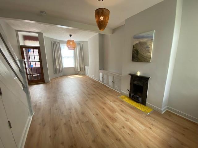 House for rent in Plasnewydd, Falcon Lodge