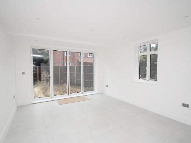 House for rent in London Borough of Croydon, Selsdon
