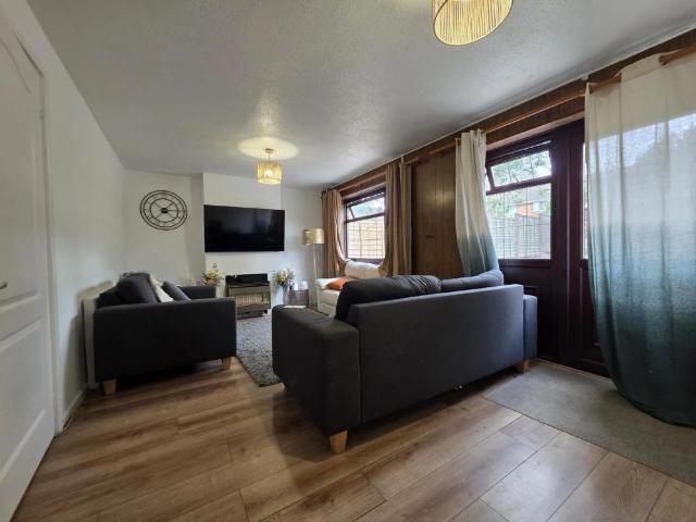 House for rent in Ashmore Lake, Willenhall