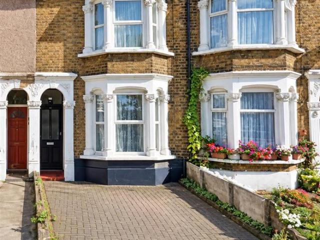 House for rent in London Borough of Enfield, Greater London
