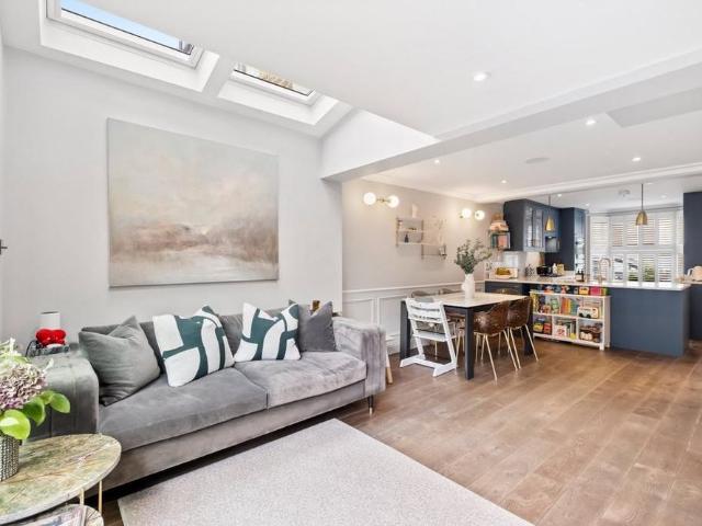 House for rent in London Borough of Islington, Greater London