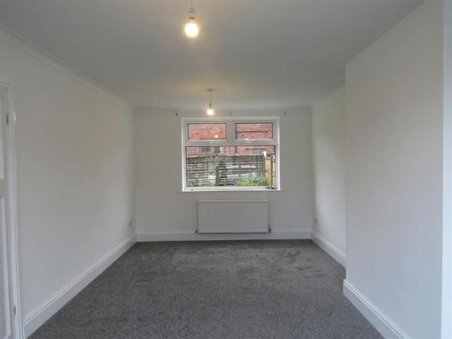 House for rent in Hurst, Greenheys