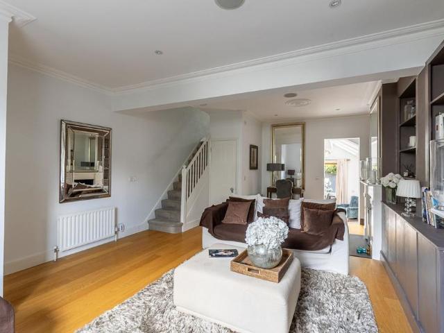 House for rent in London Borough of Wandsworth, Greater London