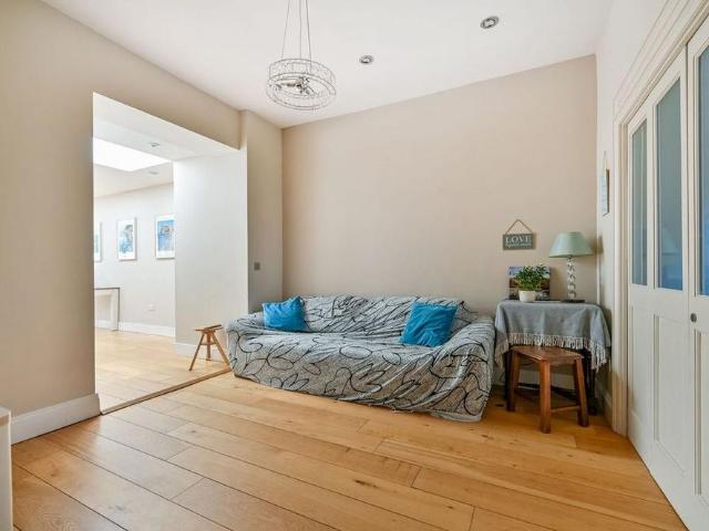 House for rent in North Sheen, Greater London