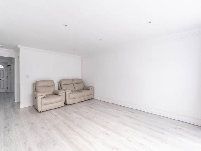 House for rent in Eastcote, Greater London