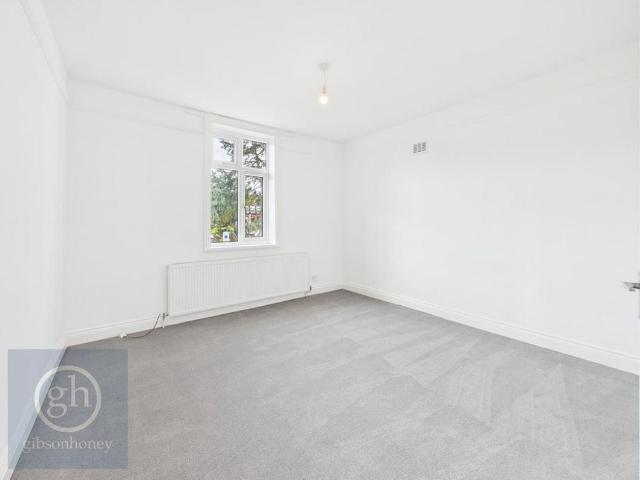 House for rent in Northwood, Greater London