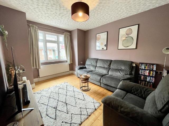 House for rent in Holywell Estate, North Watford