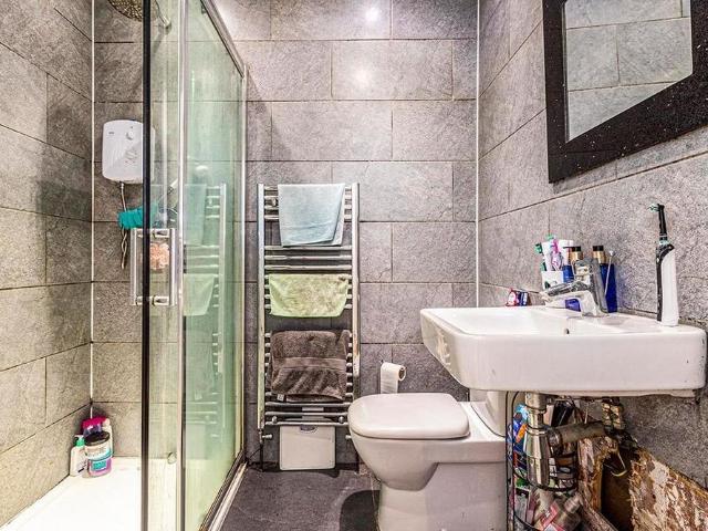 House for rent in Kingston Vale, Greater London