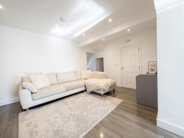 House for rent in West Ewell, Ewell