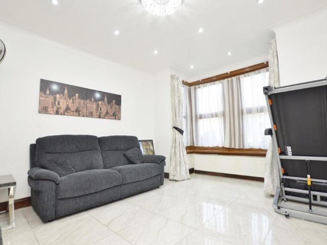House for rent in Upton Park, Greater London