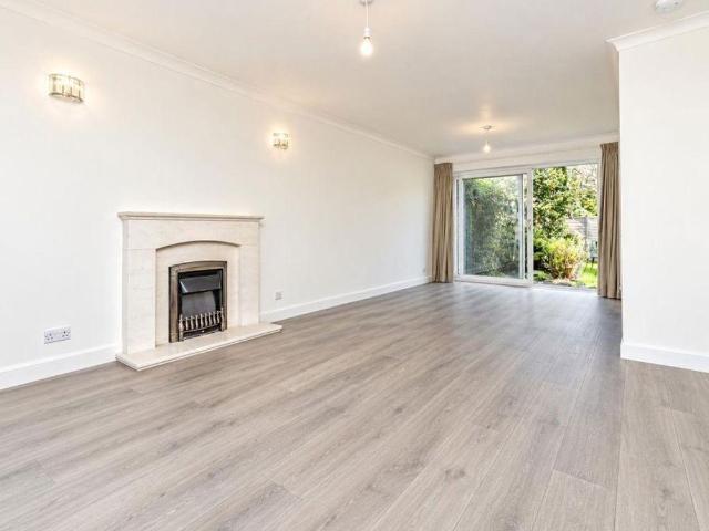 House for rent in Cliff Hill, Warwick