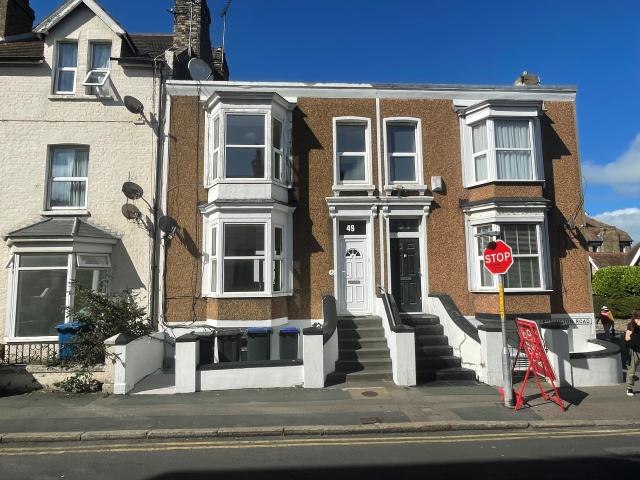 House for rent in Cliftonville West, Acol