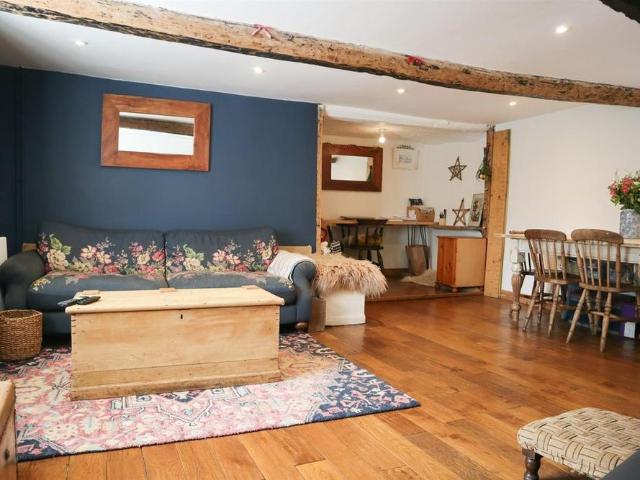 House for rent in East Clevedon, Clevedon