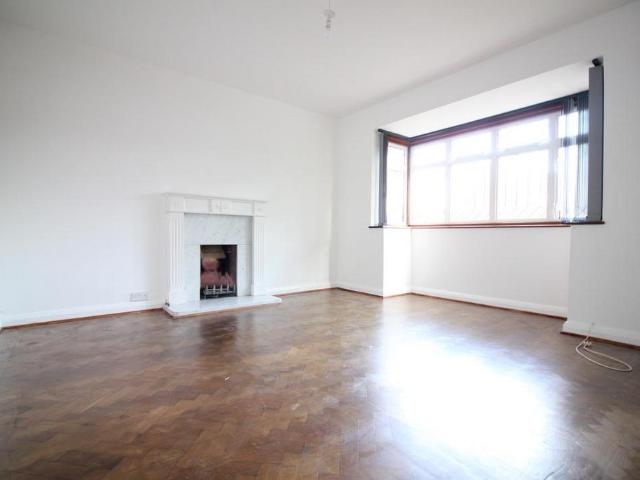 House for rent in Hayes, Greater London