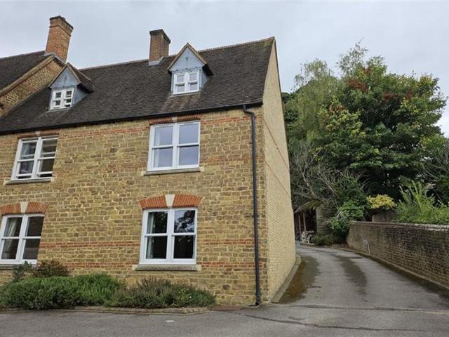 House for rent in Farncombe, Waverley