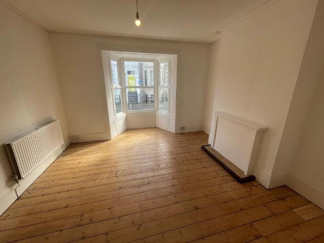 House for rent in Cliftonville West, Acol