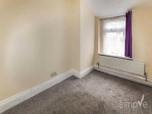 House for rent in London Borough of Ealing, Greater London