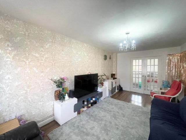 House for rent in Sydenham, Green Close