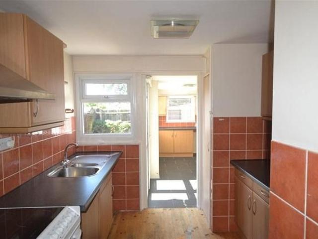 House for rent in Hatching Green, Five Acres