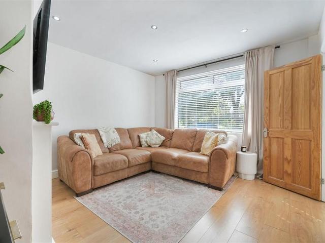 House for rent in Merstham, Reigate and Banstead