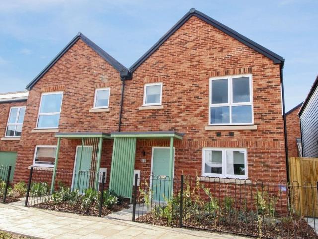 House for rent in Ebbsfleet, Monks Orchard