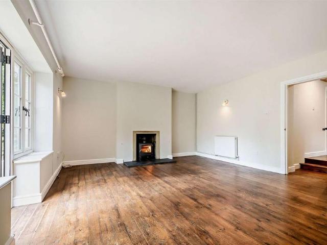 House for rent in Fossebridge, Gloucestershire