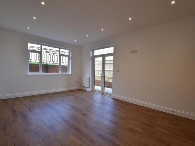 House for rent in Blacklands, Guestling Green