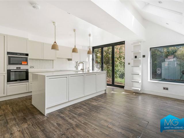 Apartment for rent in Finchley, Greater London