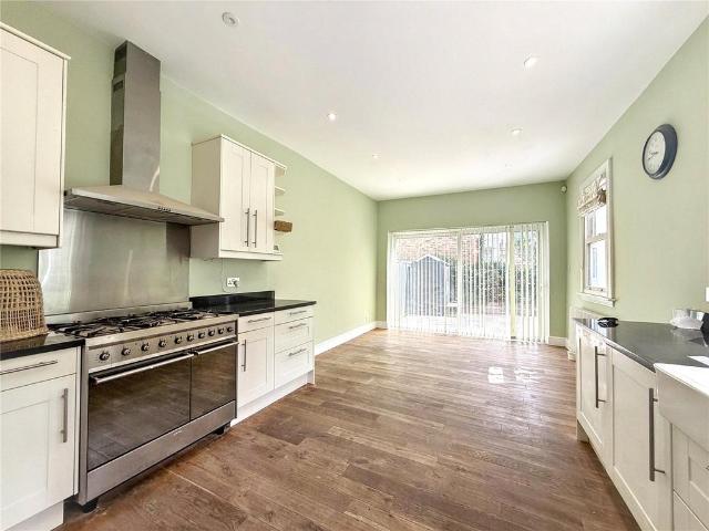 House for rent in Southfields, Greater London