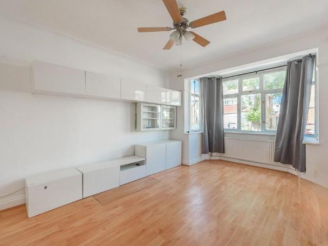 House for rent in Preston, Greater London