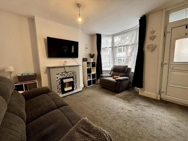 House for rent in Chilvers Coton, Camp Hill