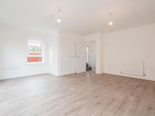 House for rent in Mill Vale, Rochdale