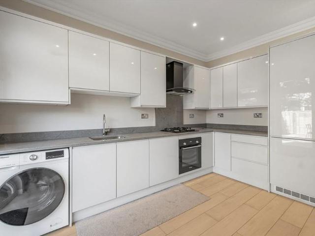 House for rent in London Borough of Ealing, Hanwell