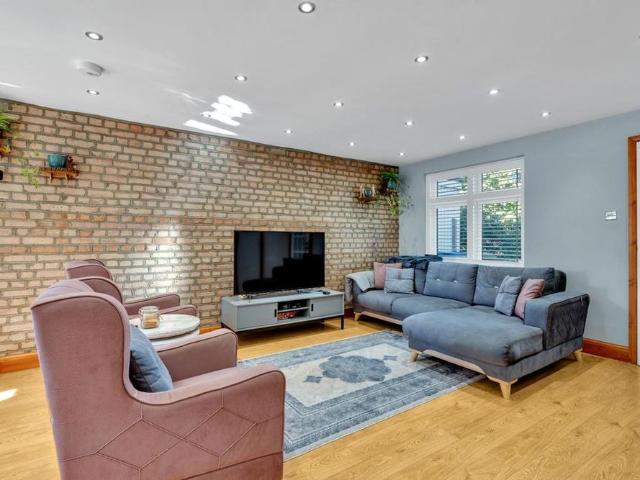 House for rent in Kidbrooke, Greater London