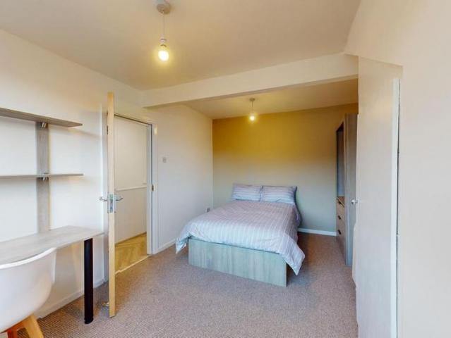 House for rent in Burley, Leeds
