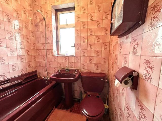 House for rent in London Borough of Barking and Dagenham, Greater London