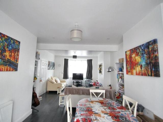 House for rent in London Borough of Waltham Forest, Greater London
