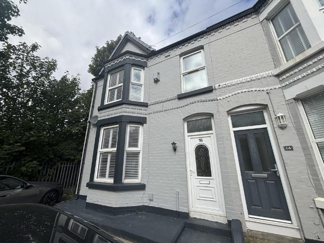 House for rent in Calderstones