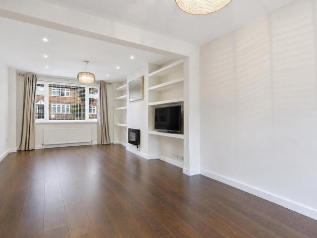 House for rent in London Borough of Havering, Greater London