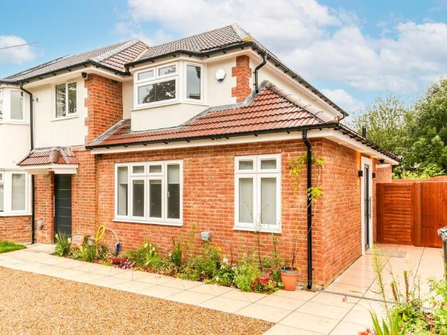 House for rent in London Borough of Croydon, Selsdon