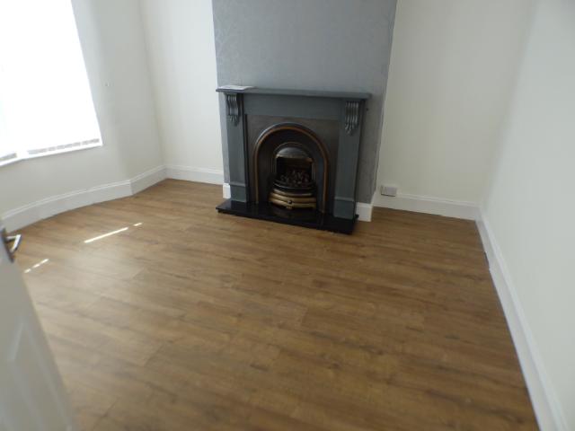 House for rent in Calderstones