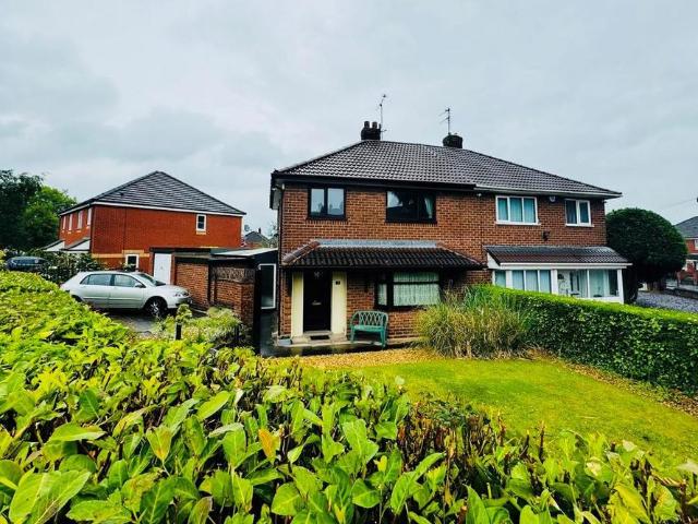 House for rent in Balls Hill, Hill Top