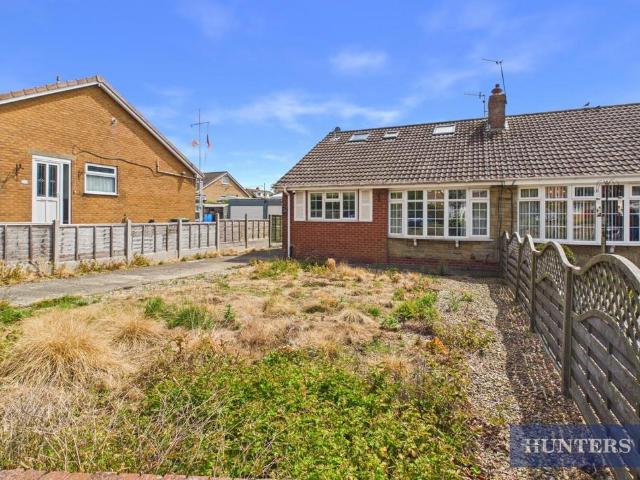 House for rent in Cayton
