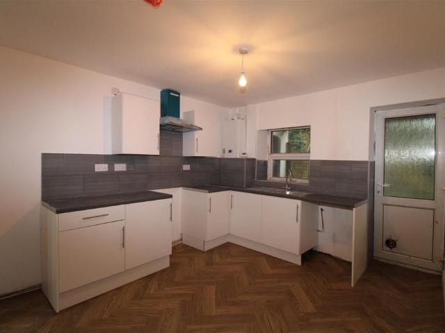 House for rent in Penrhiwceiber, Wales