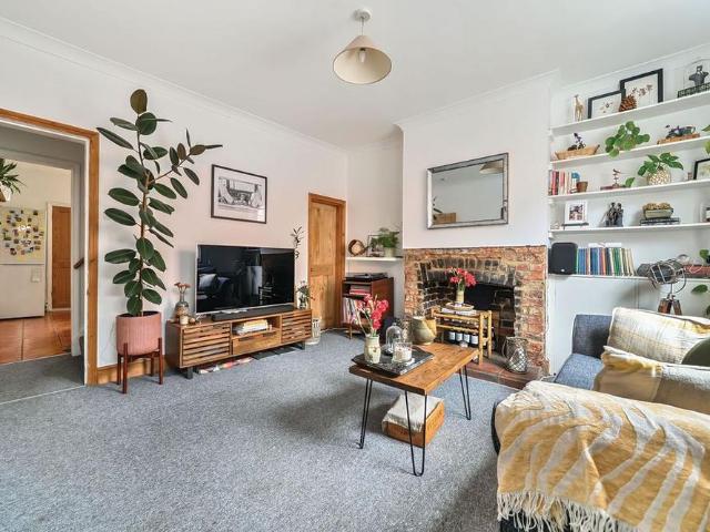 House for rent in Holloway Hill, Fole