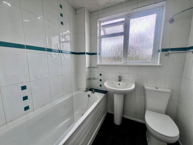 House for rent in Throop, Bournemouth